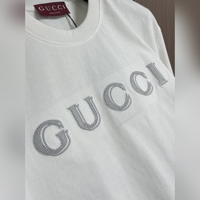 Футболка GUCCI с объемной вышивкой и к