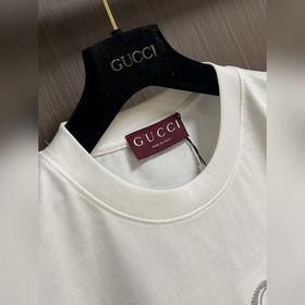 Футболка GUCCI с объемной вышивкой и к