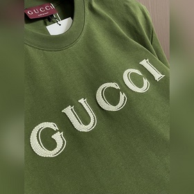 Футболка GUCCI с объемной вышивкой и к