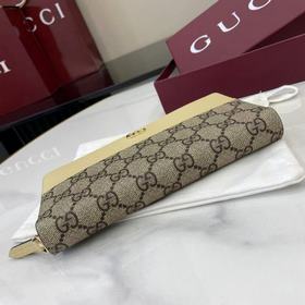 В комплекте с полной оригинальной упак