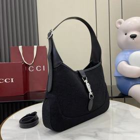 Новая коллекция Gucci, поставляемая в 