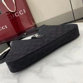 Новая коллекция Gucci, поставляемая в 
