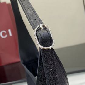 Новая коллекция Gucci, поставляемая в 