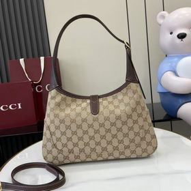 Новая коллекция Gucci, поставляемая в 