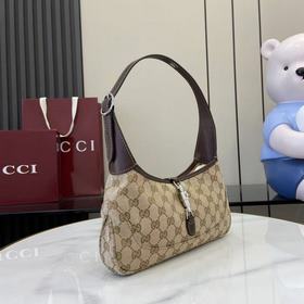 Новая коллекция Gucci, поставляемая в 