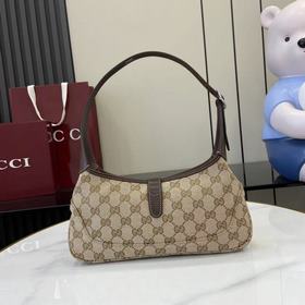 Новая коллекция Gucci, поставляемая в 