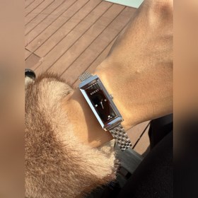 Новейшая модель часов Gucci из серии G