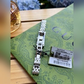 Новейшая модель часов Gucci из серии G
