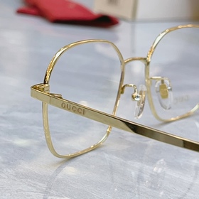 [GUCCI] Новые солнцезащитные очки Guc