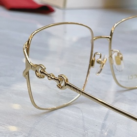 [GUCCI] Новые солнцезащитные очки Guc