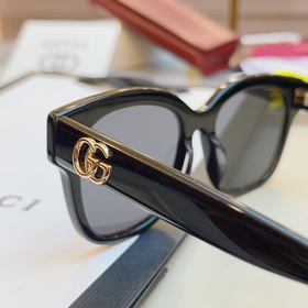 [GUCCI] Новые солнцезащитные очки Guc