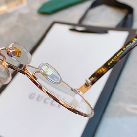 [GUCCI] Новая оправа для очков от Guc