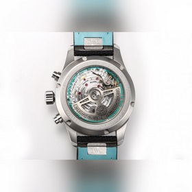 Новинка TWS ： IWC и AMG объединили ус