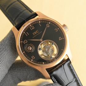 В компании IWC представлен новый модел