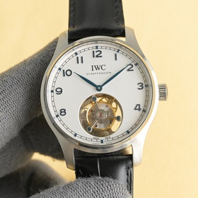 В компании IWC представлен новый модел