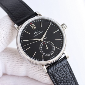 IWC впервые представляет модель IW3592