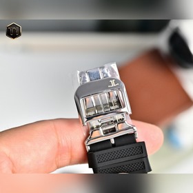 Новинка JAEGER-LECOULTRE — часы из кол
