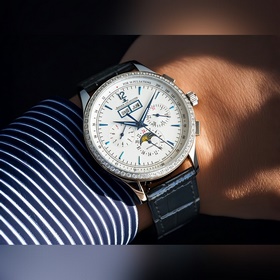 Обновленная версия V2 JAEGER-LECOULTRE