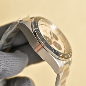 Новая модель Longines из серии Conques