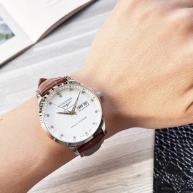 [Новинка] ： Longines, модель с тремя