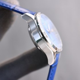 Новейшая модель женских часов Longines