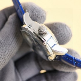 Новая женская модель Longines 2025 год