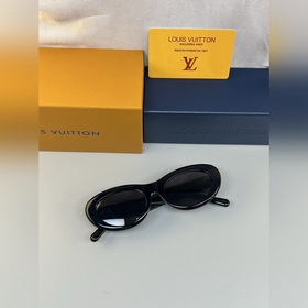 Модель LOUIS VUITTON, такая же, как 