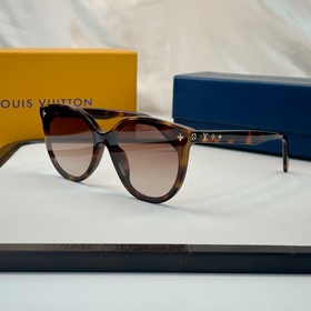 Новинка LOUIS VUITTON Z2130U Размер： 