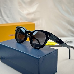 LOUIS VUITTON Z1500U Размер： 50-22-14