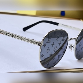 LOUIS VUITTON, МОДЕЛЬ： Z2916U, РАЗМЕР：