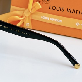 Высококачественная модель Louis Vuit