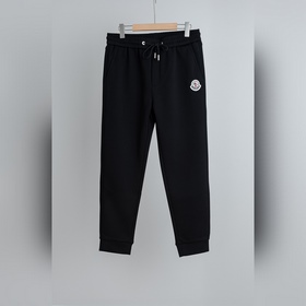 Moncler： Новая коллекция осень-зима 20