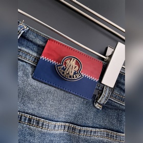Мужские джинсы Moncler из ткани «Танни