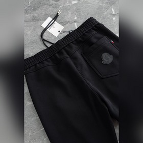 Moncler： Новая коллекция осень-зима 20