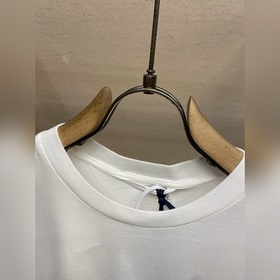 Футболка Moncler с логотипом, нанесенн
