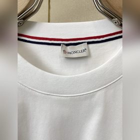 Moncler： новая коллекция мужских повсе