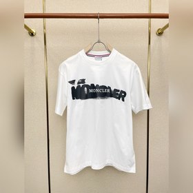 Moncler： новая коллекция мужских повсе