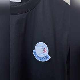 Moncler： новая коллекция мужских повсе