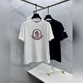 Moncler： новая модель весна-лето 2026 