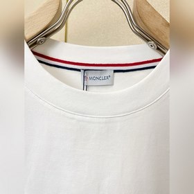 Moncler： новая коллекция мужских повсе