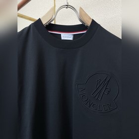 Moncler： новая коллекция мужских повсе