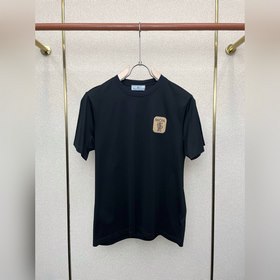 Moncler： новая коллекция мужских повсе