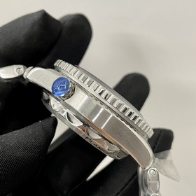 Топовая версия Omega Seamaster 600 Chr