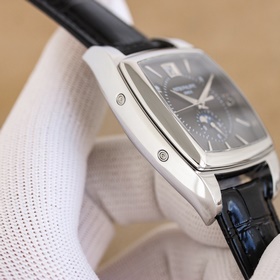 TW： грандиозный дебют модели Patek Phi