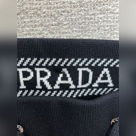 Prada： новая модель джинсов стиле кэжу