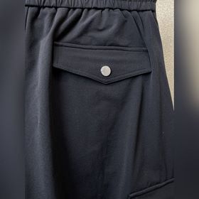 Prada： новая модель джинсов стиле кэжу