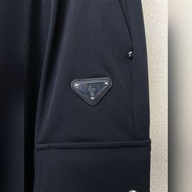Prada： новая модель джинсов стиле кэжу
