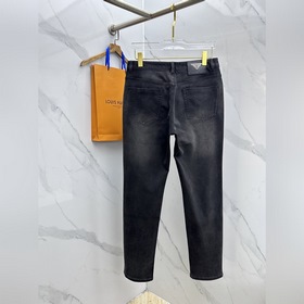 Мужская коллекция Prada представляет с