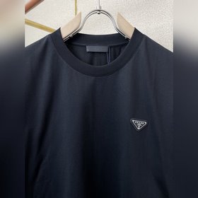 Prada： новая модель мужской повседневн