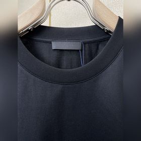 Prada： новая модель мужской повседневн